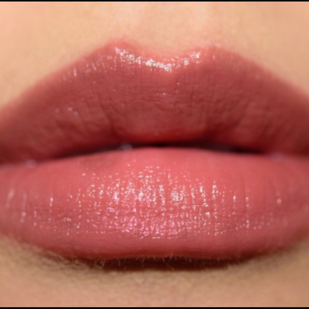 [SOLD] MAC Selena Amor Prohibido Lipstick - Picture 2 of 5